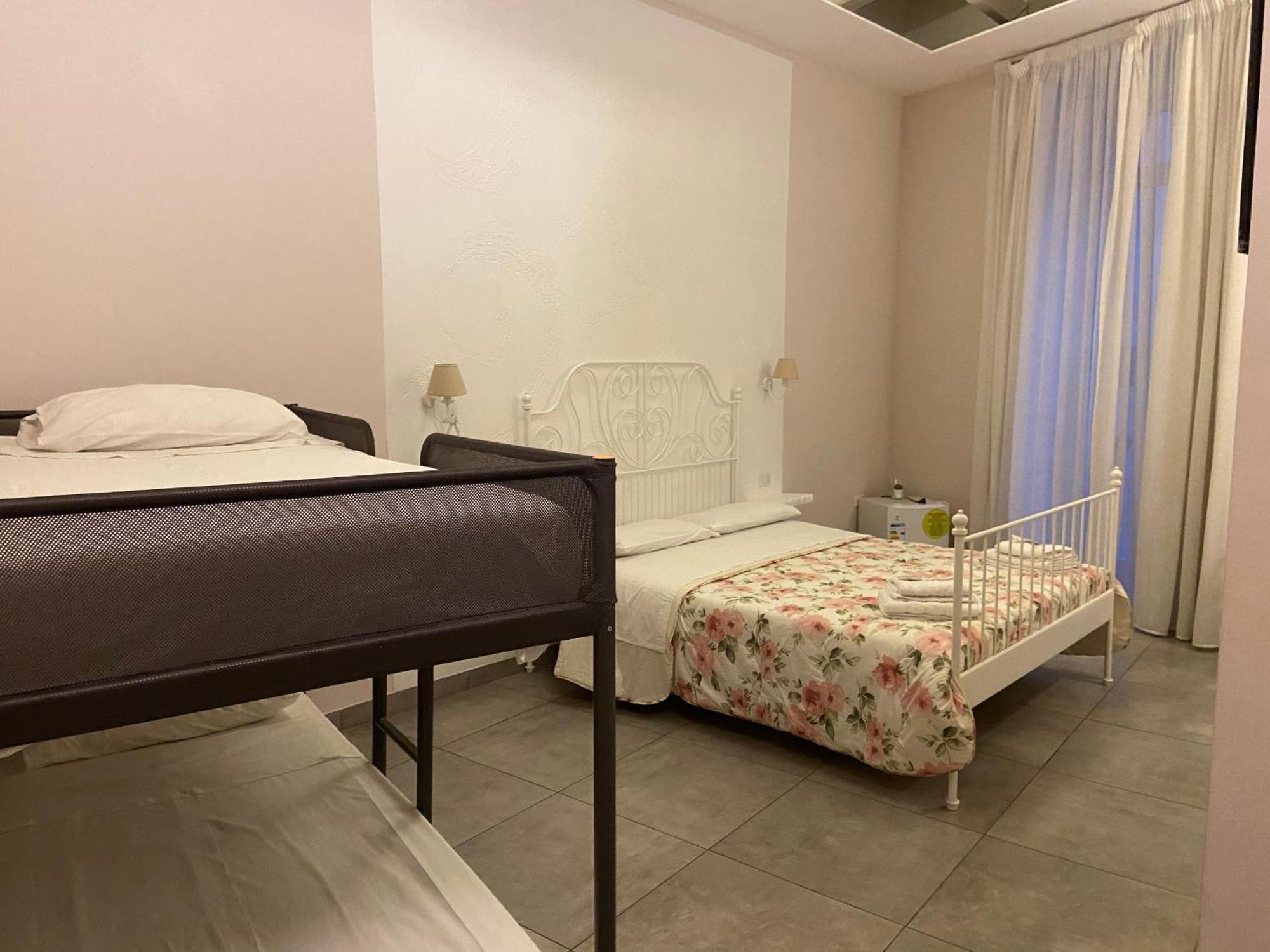 ナポリ Beb La Gemma Bed & Breakfast エクステリア 写真