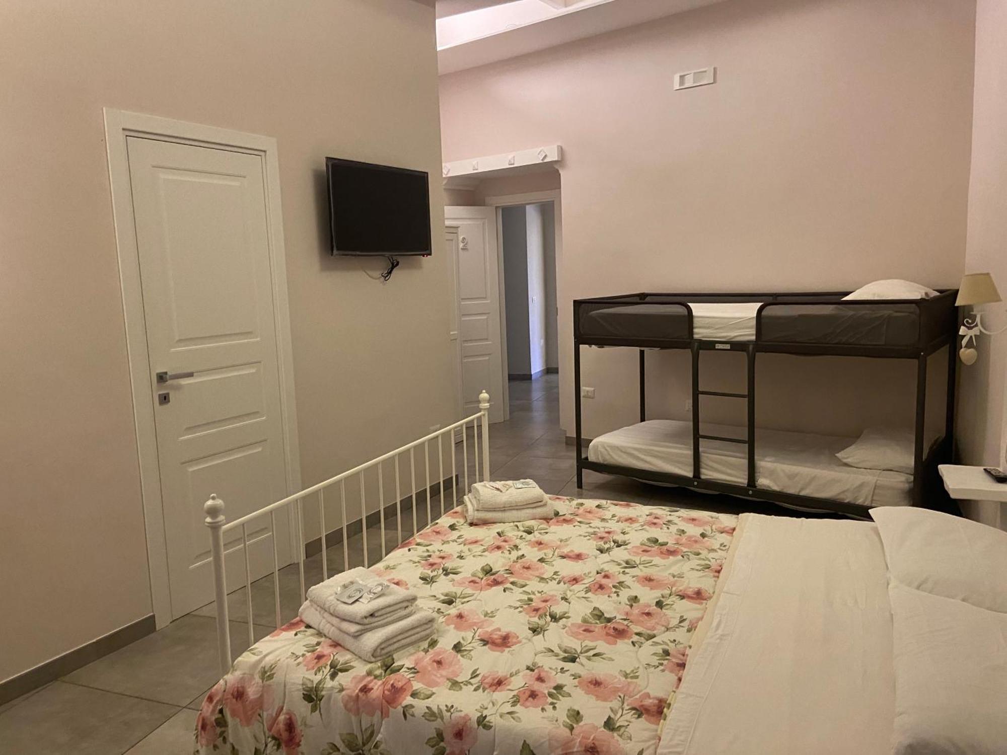 ナポリ Beb La Gemma Bed & Breakfast エクステリア 写真