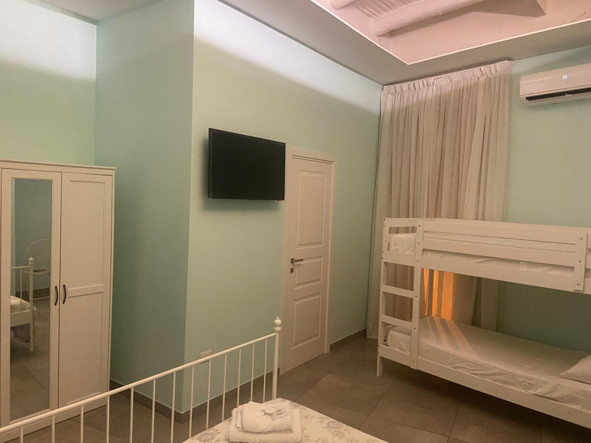 ナポリ Beb La Gemma Bed & Breakfast エクステリア 写真